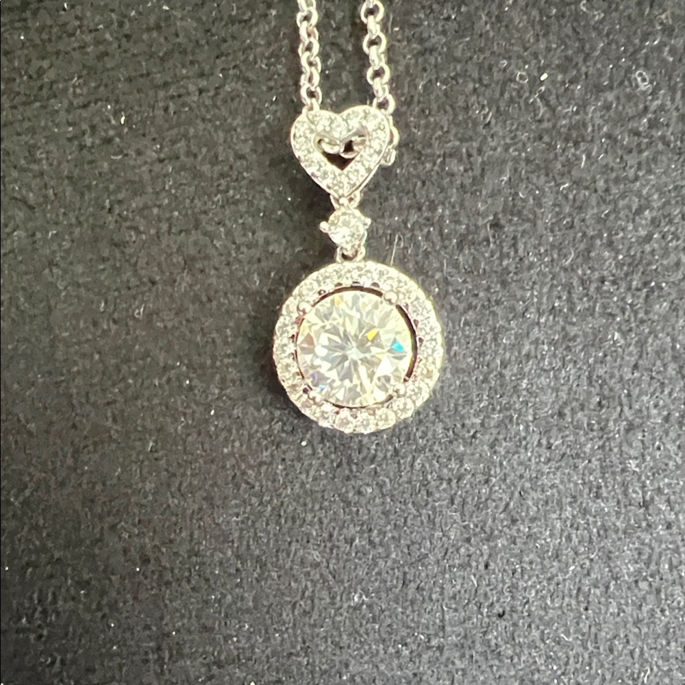 Elegant Silver Heart Pendant Necklace